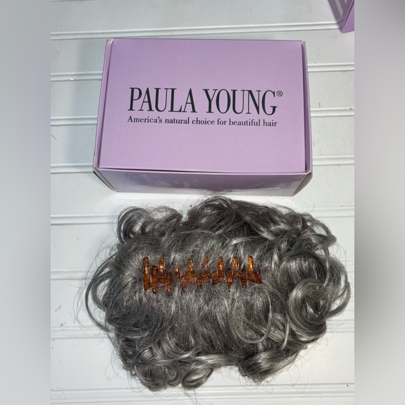 Paula Young Flowing Hair Clip On Approximately 7" Gray Color 51 Style A3310 New - Picture 2 of 9
